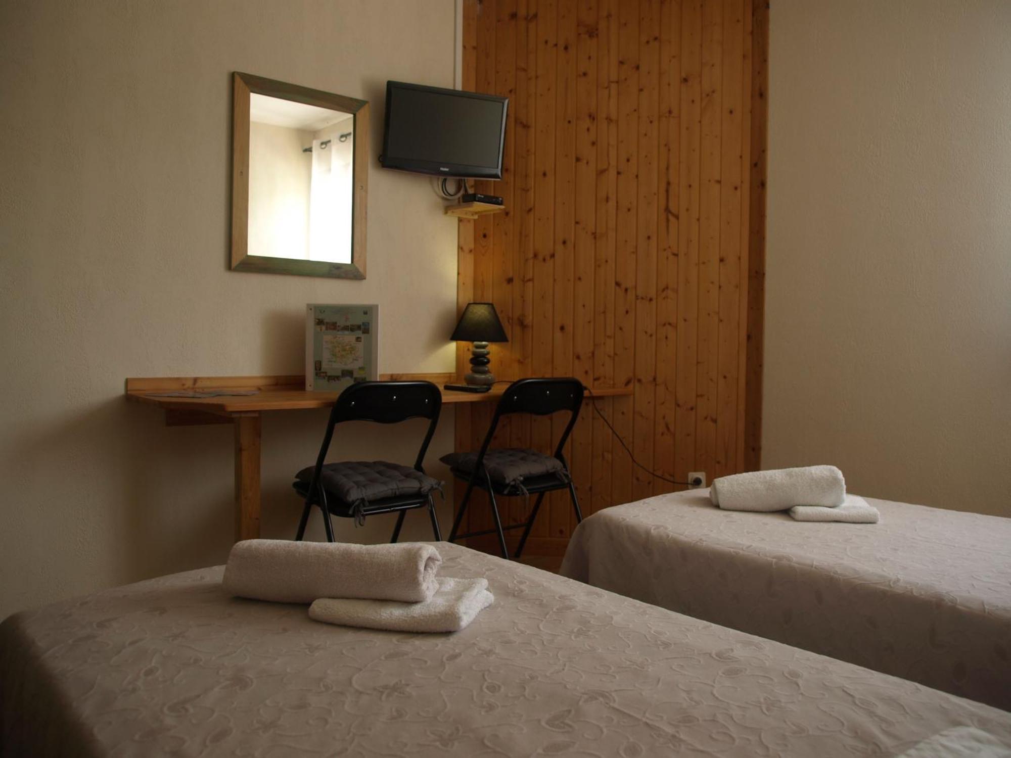 Hotel Complexe Les 4 Saisons Oust Zimmer foto